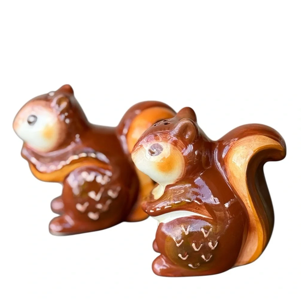Bico Vintage Ceramic Squirrel Salt & Pepper Shaker Set Brown Woodland 2pc